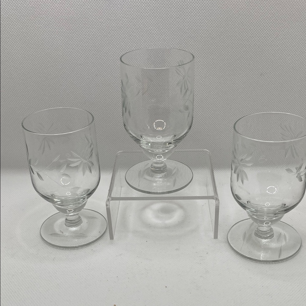 Set of 3 Vintage Etched 4” Cordial Glasses with Stem